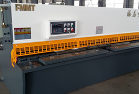 QC12Y-8*3200液压摆式剪板机