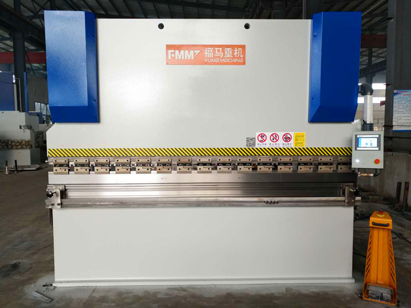 WC67K-200T3200 数控折弯机 2007系统