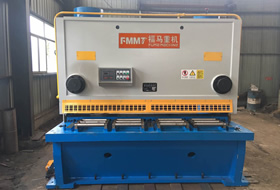 闸式剪板机40×2500 配伺服主电机