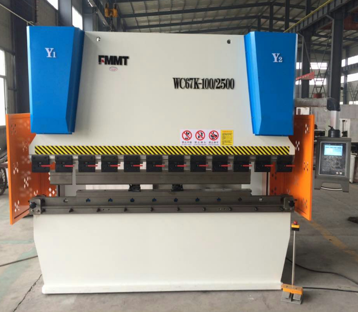 WC67K-100/2500电液伺服数控折弯机